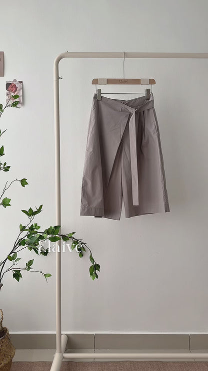 Soft Frame • Wrap Pants