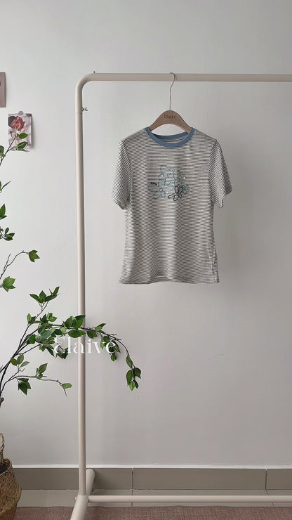 Daisy Whisper • Tee